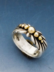 Atomic Ring with Gold balls